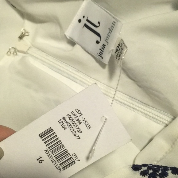 NWT White with blue lace emb dress size 16 - Picture 5 of 5